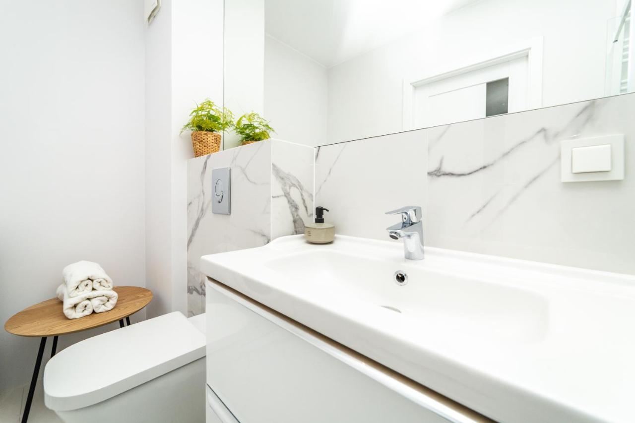 Pobookowane River View Apartments Gdansk Bagian luar foto